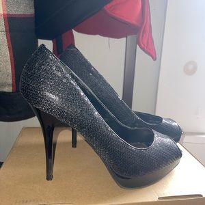 Steve Madden glittery beautiful